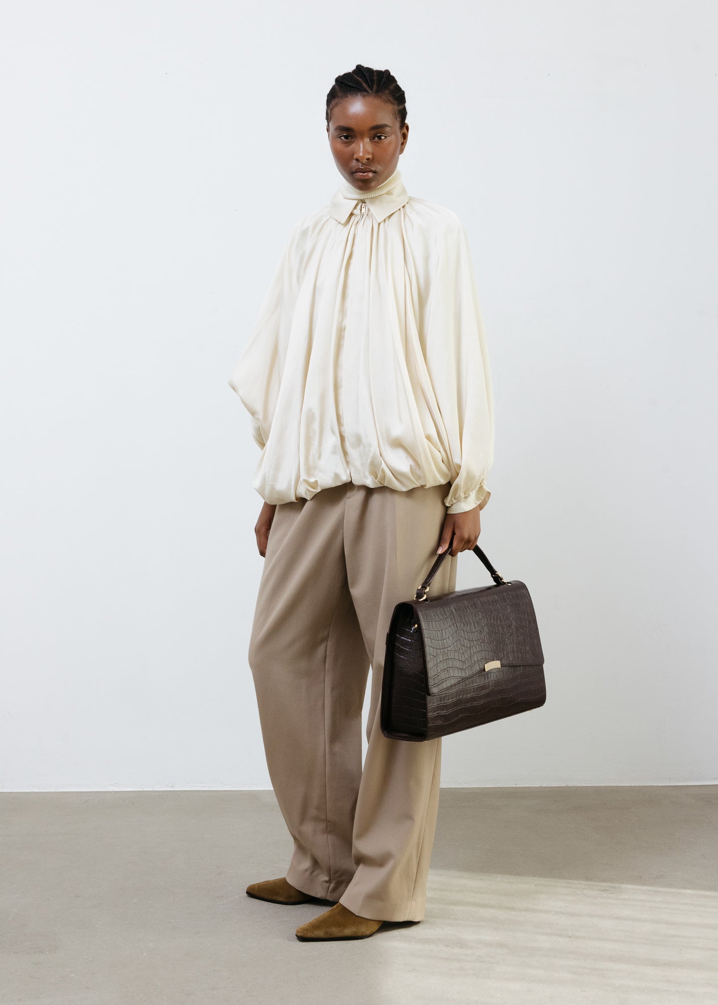 Leather Signature Briefcase - The Ultimate Work Bag